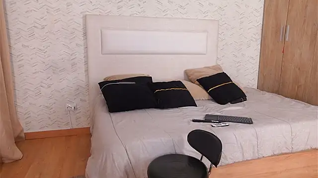 DahliaRosee online show from March 20, 9:05 pm