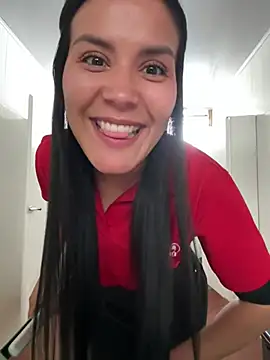 MacaW09 online show from February 19, 1:52 pm