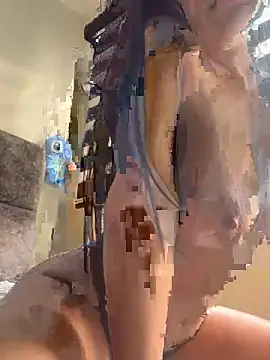 MacaW09 online show from March 28, 9:16 pm