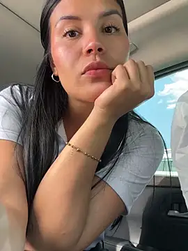 MacaW09 online show from February 20, 4:20 pm