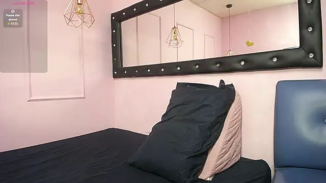 danna7cute online show from July 15, 9:44 pm