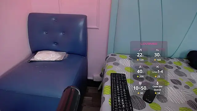 danna7cute online show from November 7, 8:13 pm