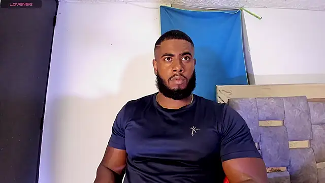 Snapshot of lebron_million chatting on November 20, 12:22 am lebron million online show from November 20, 12:22 am