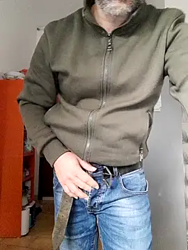 Snapshot of Peolin chatting on November 15, 12:42 pm Peolin online show from November 15, 12:42 pm