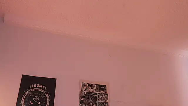 sophieee art online show from November 5, 9:07 pm