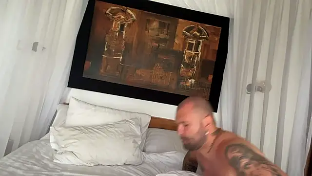 dolceandedi online show from September 9, 4:22 am