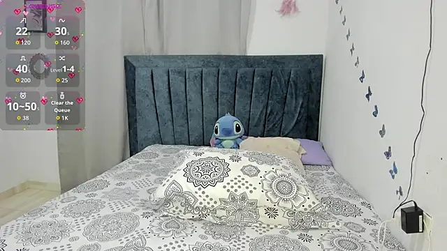 emmie bunny online show from November 27, 10:43 pm