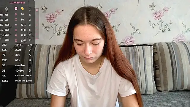 KissKarina online show from October 1, 9:03 am