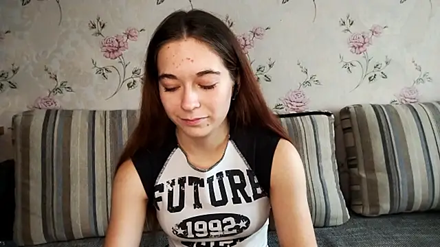 KissKarina online show from October 10, 11:00 am