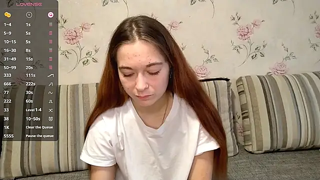 KissKarina online show from September 28, 1:07 pm