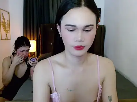 airyloove online show from October 24, 11:37 pm