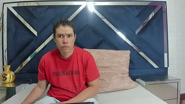 Snapshot of CandyandSteven chatting on September 14, 2:34 am CandyandSteven online show from September 14, 2:34 am