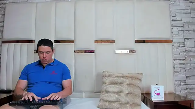 CandyandSteven online show from February 18, 3:04 am