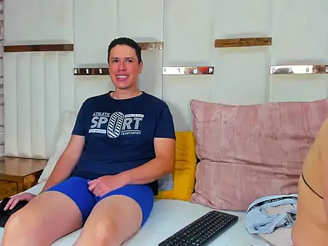 Snapshot of CandyandSteven chatting on October 12, 2:46 am CandyandSteven online show from October 12, 2:46 am