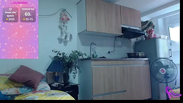 AllysonStonne online show from March 16, 7:49 pm