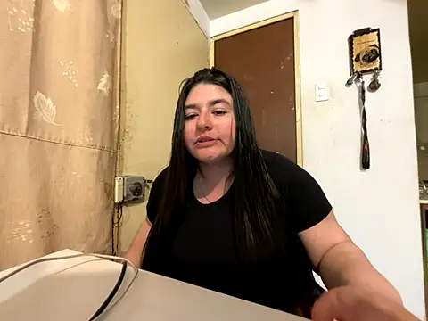 Snapshot of Tukatita69 chatting on December 2, 2:12 am Tukatita69 online show from December 2, 2:12 am