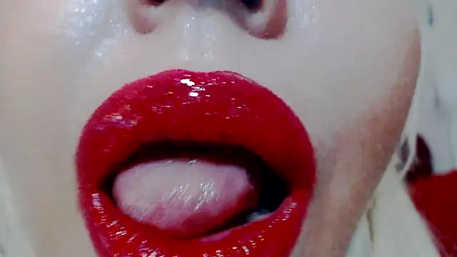 Snapshot of FURclubFETISH chatting on March 15, 3:52 pm FURclubFETISH online show from March 15, 3:52 pm