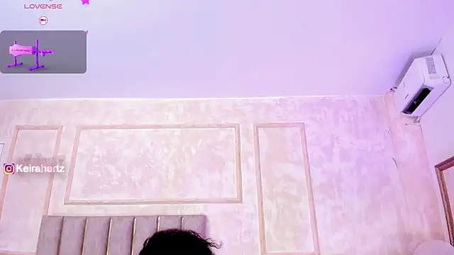 Keirahartz online show from December 19, 4:09 pm