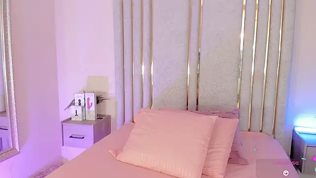 Keirahartz online show from April 11, 3:58 am