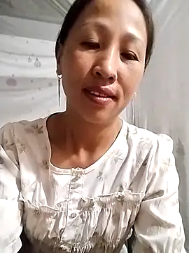 Snapshot of cute_love00 chatting on October 31, 9:22 pm cute love00 online show from October 31, 9:22 pm