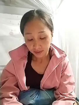 Snapshot of cute_love00 chatting on October 24, 3:16 am cute love00 online show from October 24, 3:16 am