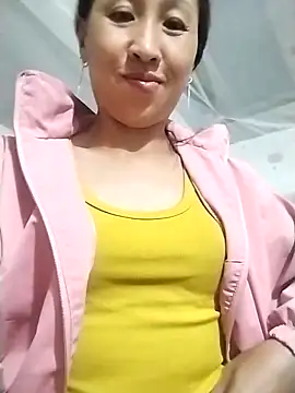 Snapshot of cute_love00 chatting on November 8, 10:19 am cute love00 online show from November 8, 10:19 am