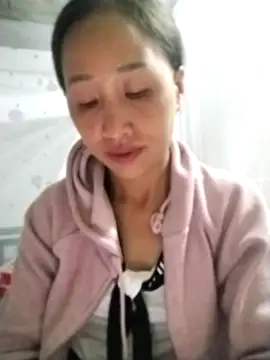 Snapshot of cute_love00 chatting on October 20, 10:54 pm cute love00 online show from October 20, 10:54 pm