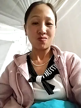 cute love00 online show from December 17, 11:21 pm