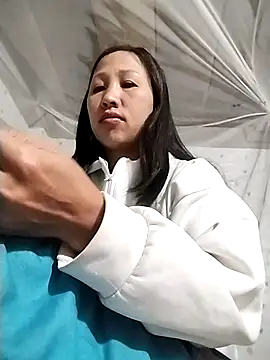 cute love00 online show from January 10, 9:21 pm