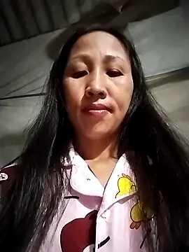 Snapshot of cute_love00 chatting on November 7, 9:30 pm cute love00 online show from November 7, 9:30 pm