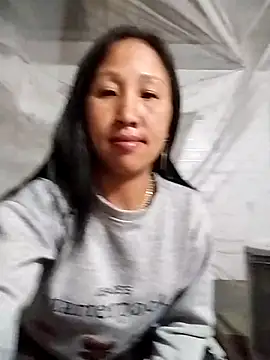 Snapshot of cute_love00 chatting on February 17, 10:23 am cute love00 online show from February 17, 10:23 am