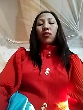 Snapshot of cute_love00 chatting on December 3, 12:59 pm cute love00 online show from December 3, 12:59 pm