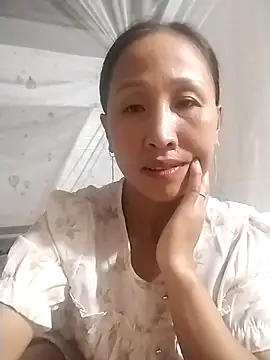 Snapshot of cute_love00 chatting on November 10, 12:43 pm cute love00 online show from November 10, 12:43 pm