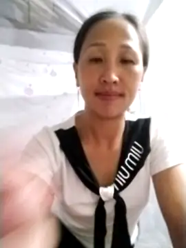 Snapshot of cute_love00 chatting on October 5, 9:05 pm cute love00 online show from October 5, 9:05 pm