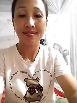 Snapshot of cute_love00 chatting on October 3, 11:28 pm cute love00 online show from October 3, 11:28 pm
