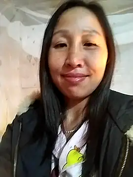 cute love00 online show from January 15, 1:31 am