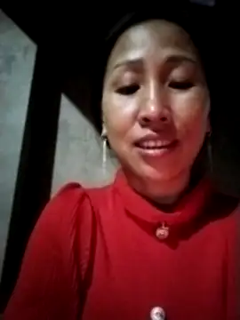 Snapshot of cute_love00 chatting on November 13, 10:19 am cute love00 online show from November 13, 10:19 am