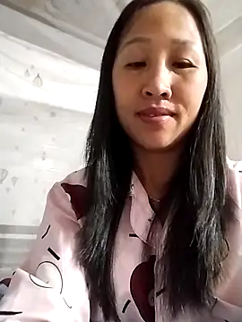 Snapshot of cute_love00 chatting on February 7, 11:46 pm cute love00 online show from February 7, 11:46 pm