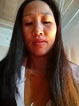 Snapshot of cute_love00 chatting on November 18, 10:24 pm cute love00 online show from November 18, 10:24 pm