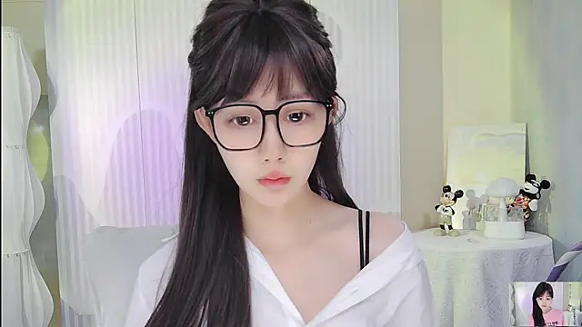 Snapshot of Nuan_Qi chatting on October 10, 2:34 am Nuan Qi online show from October 10, 2:34 am