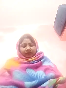 Snapshot of Apkisona8 chatting on December 5, 8:35 am Apkisona8 online show from December 5, 8:35 am