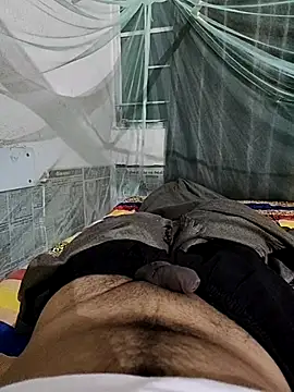 Sexyhotboy7inch online show from March 20, 7:15 pm