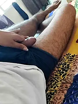 Snapshot of Sexyhotboy7inch chatting on June 16, 8:47 am Sexyhotboy7inch online show from June 16, 8:47 am