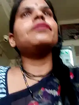 Snapshot of Soniya_pandit chatting on May 15, 2:20 am Soniya pandit online show from May 15, 2:20 am
