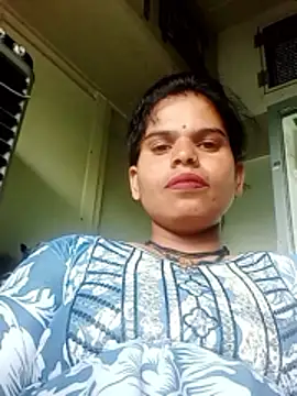 Snapshot of Soniya_pandit chatting on May 4, 10:51 am Soniya pandit online show from May 4, 10:51 am