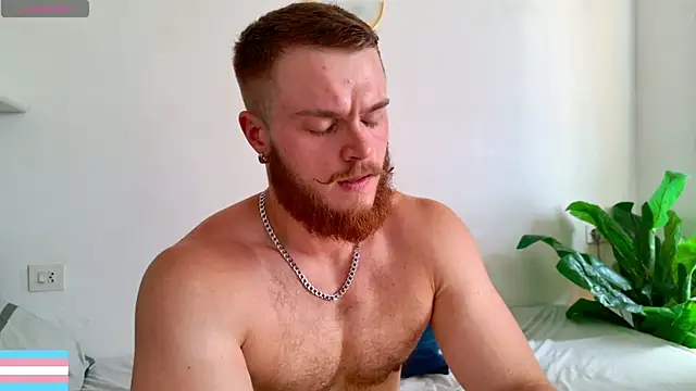 Snapshot of VictorTransMan chatting on July 19, 9:17 am VictorTransMan online show from July 19, 9:17 am