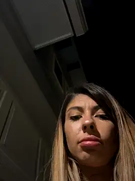 bbgurlnickii online show from November 13, 2:48 am