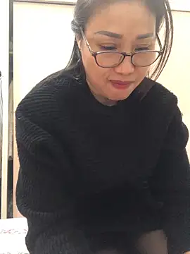 Vitamin sexy online show from November 27, 3:45 pm