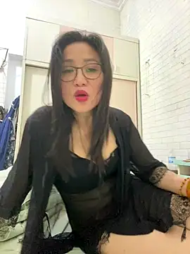 Snapshot of Vitamin_sexy chatting on October 9, 12:06 pm Vitamin sexy online show from October 9, 12:06 pm