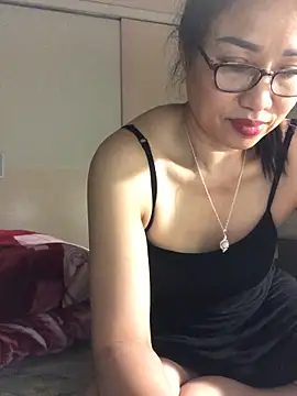 Vitamin sexy online show from November 8, 9:24 am